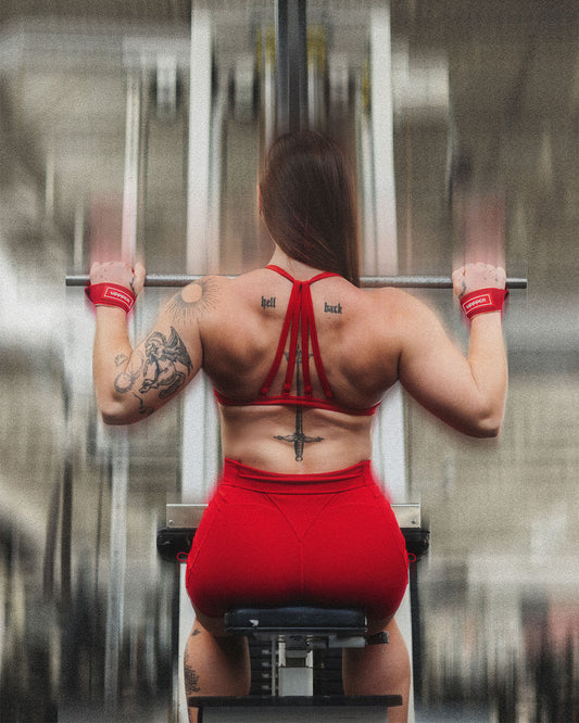 woman doing lat exercise